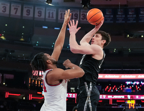 Xavier v St. John's